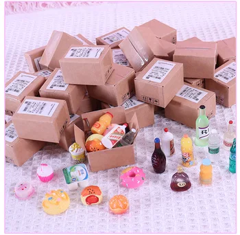 1 box 4 fľaše/Potraviny Mini Doll House Express Parcelu Poľa Nové Kreatívne Miniatúrne Fľaša Deti Darček Predstierať, že Hrať Prekvapenie Box